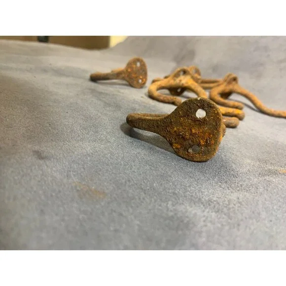 6 Antique Vintage Rustic Cast Wrought Iron Wall COAT HOOKS Hardware 3" RUSTY - Picture 4 of 11